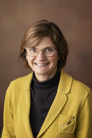 Lori Knutstrom, DPM
